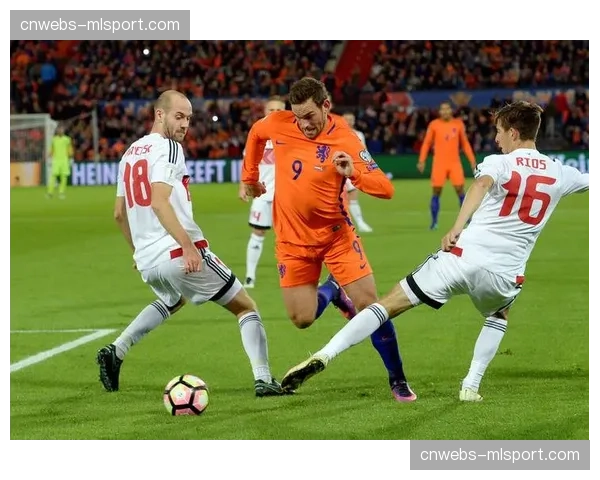 比赛复盘节目创新，天空体育引入实时球迷投票决定战术分析讨论焦点