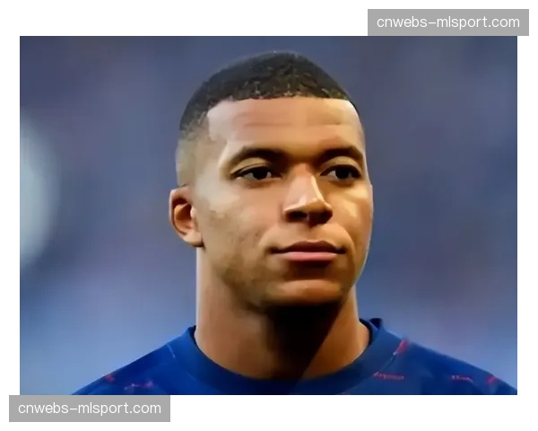 从青训到金靴：维尼修斯的崛起之路与皇马续约进展